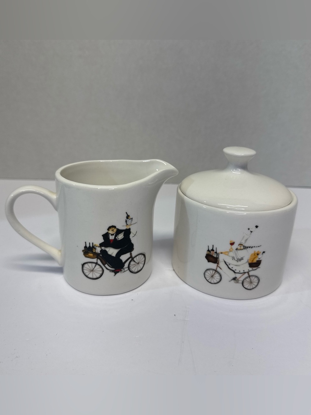 ONEIDA Creamer & Sugar Bowl Set "Chefs to Go" 2004 Jennifer Garant Stoneware Set